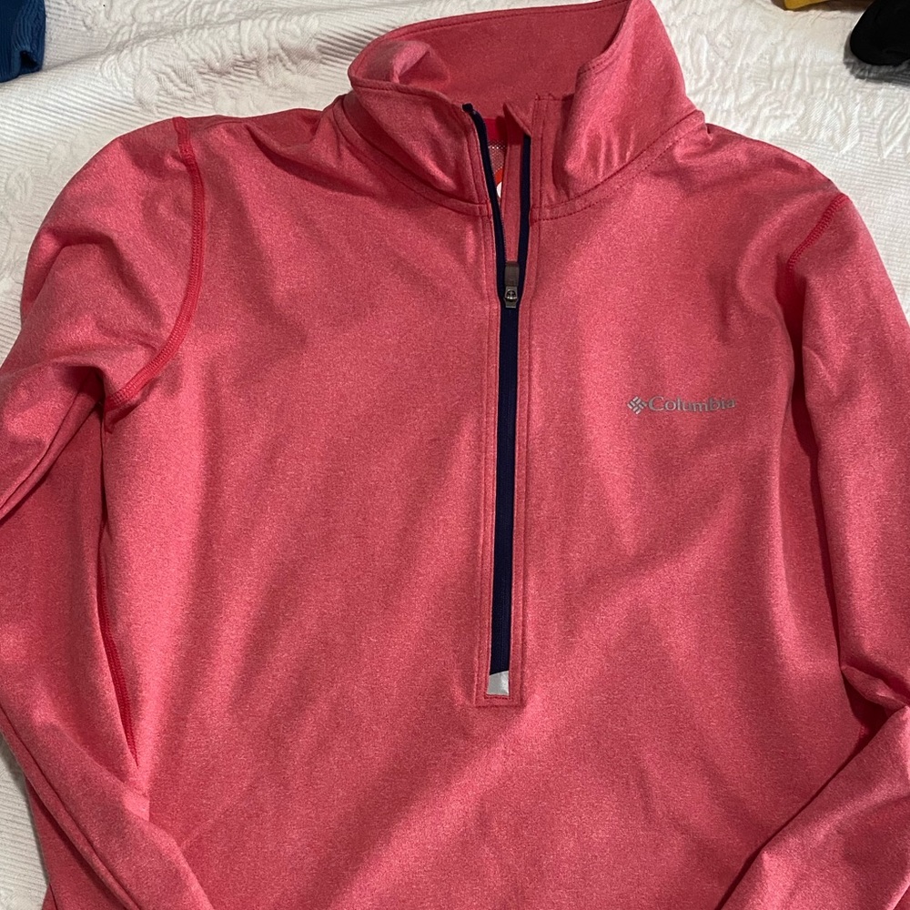 Like new Columbia Omni heat shirt